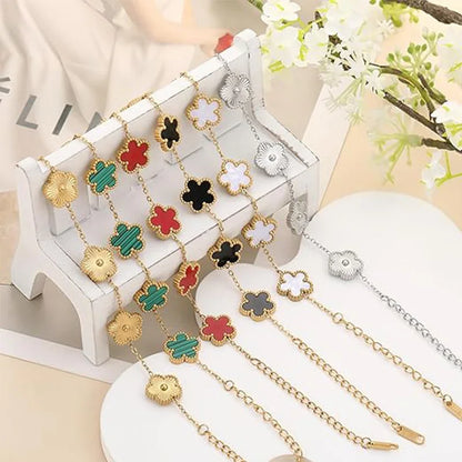 Lucky Clover Double-Sided Flower Bracelet – Elegance with a Touch of Fortune